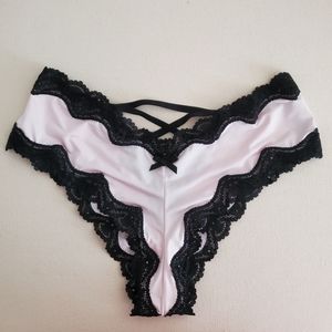 Victoria secret cheeky panty M